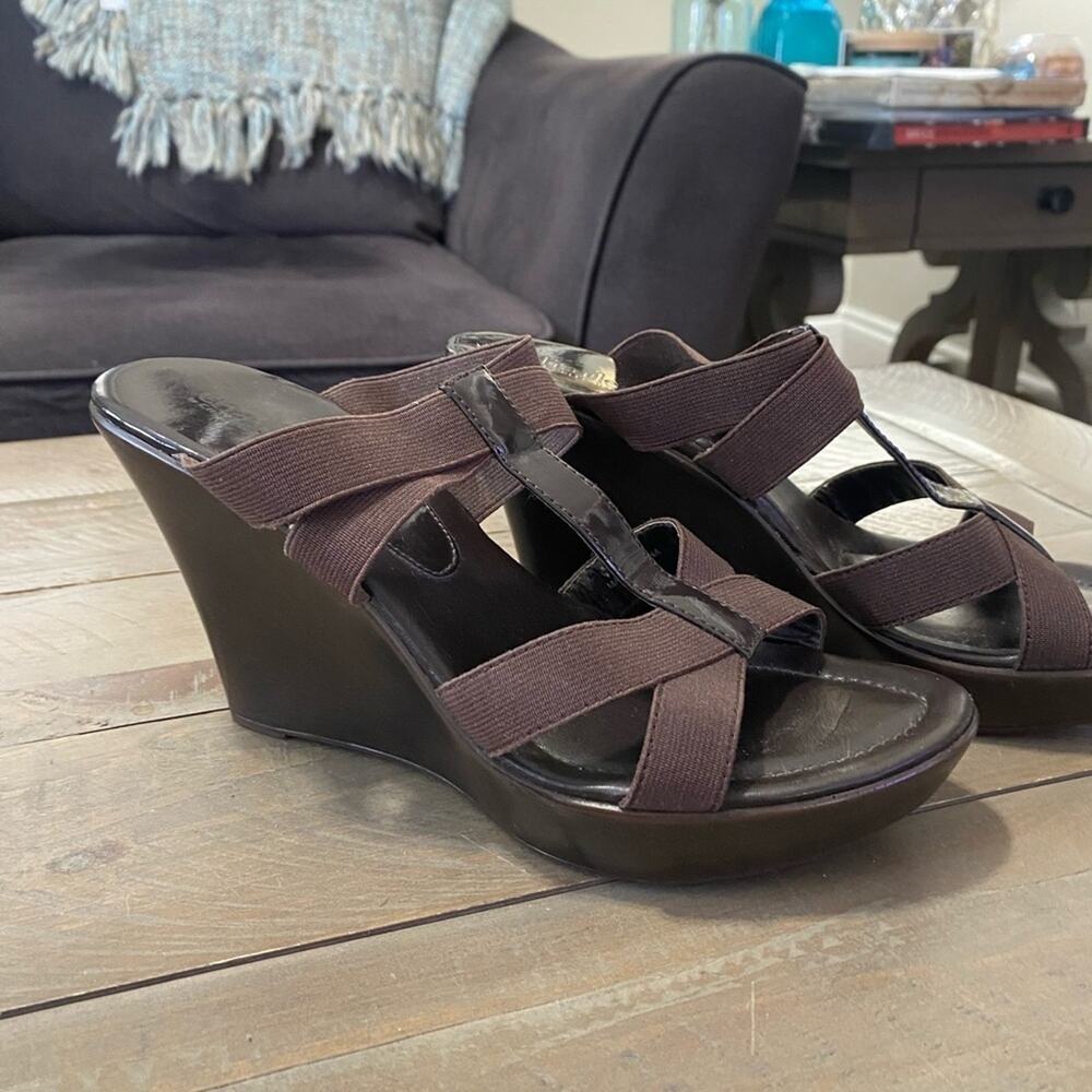 Charles Brown Strap Platform Slip On Sandals 8.5